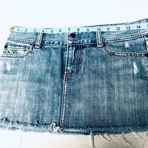 ABERCROMBIE AND FITCH SKIRT SIZE 0 - Picture 5 of 8